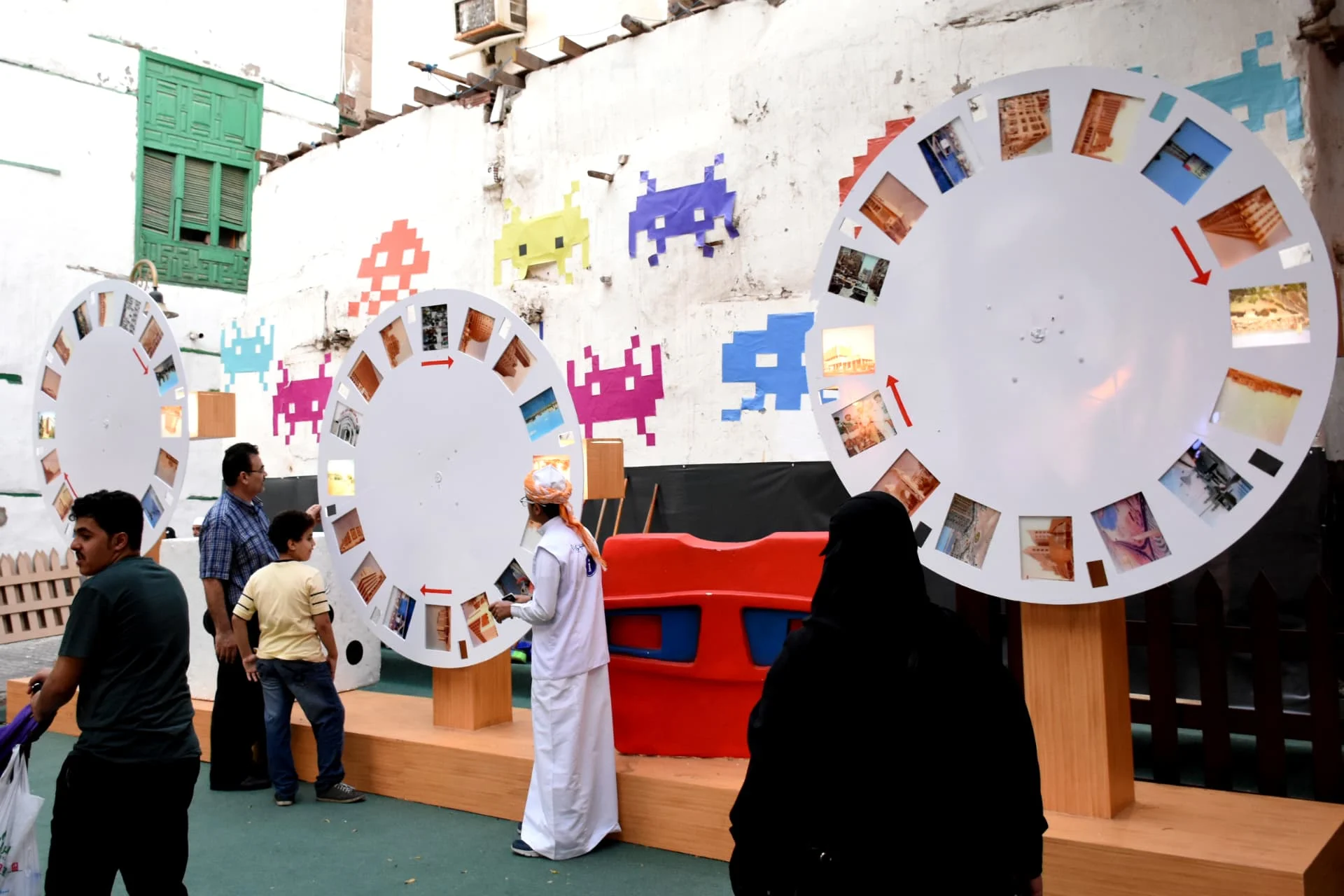 بكرات الصور في فضاء جدة التاريخية